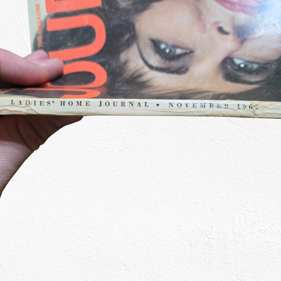 1965 Vintage Ladies Home Journal Elizabeth Taylor Cover Volume 82 Number 11 - Picture 2 of 7